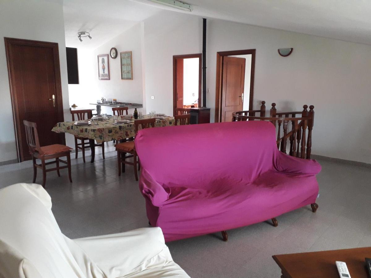 Spacious Attic Apartment Olmedo Zewnętrze zdjęcie